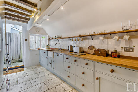 8651204-interiorW...