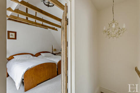 8651204-interiorW...