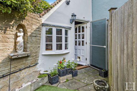 8651204-exteriorW...
