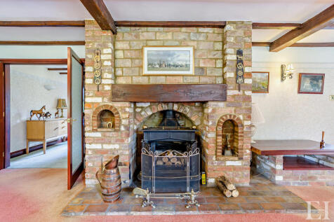 8652915-interiorW...