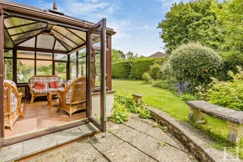8652915-exteriorW...