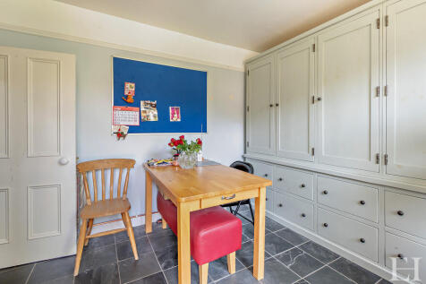 8651484-interiorW...