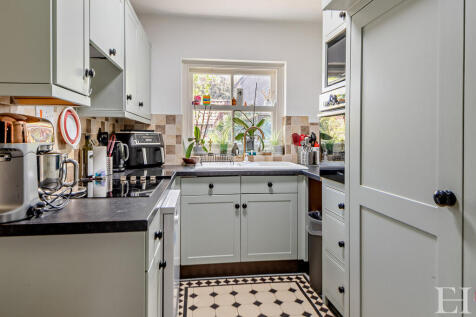 8651484-interiorW...