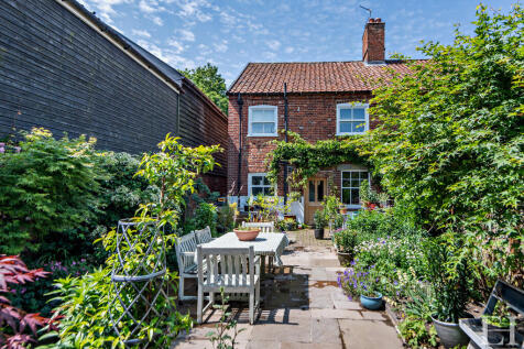 8651484-exteriorW...