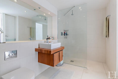 8646083-interiorW...