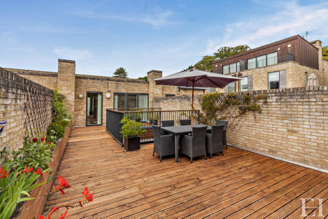 8646083-exteriorW...