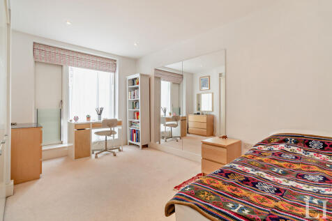 8646083-interiorW...