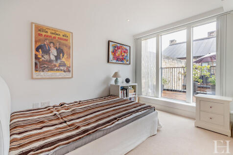 8646083-interiorW...