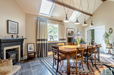 8654607-interiorW...