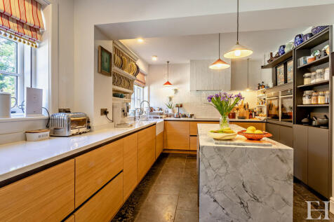 8654607-interiorW...