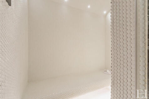 8654607-interiorW...