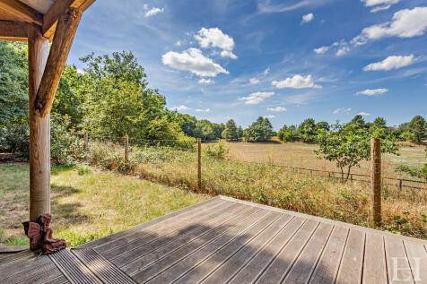 8654607-exteriorW...