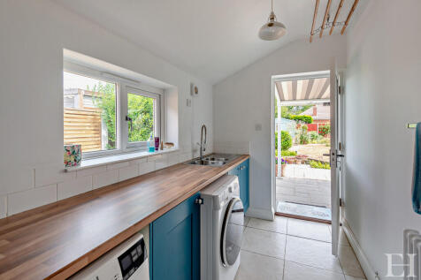 8656671-interiorW...