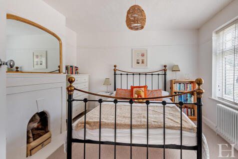 8656671-interiorW...