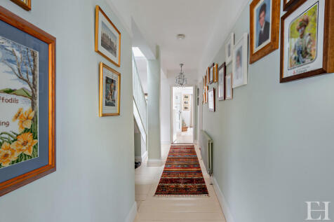 8656671-interiorW...
