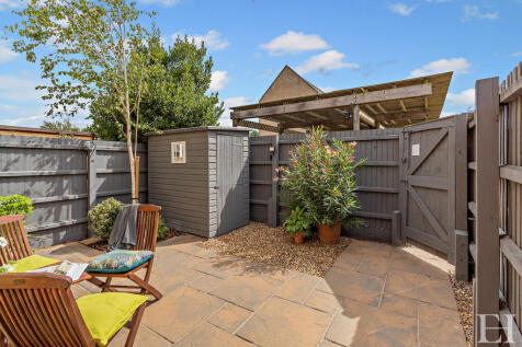 8656342-exteriorW...