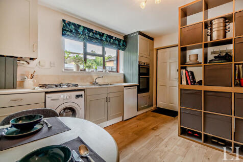 8656342-interiorW...
