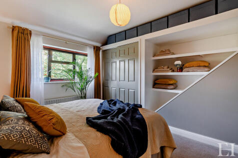 8656342-interiorW...