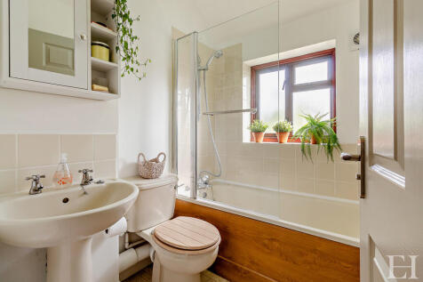 8656342-interiorW...