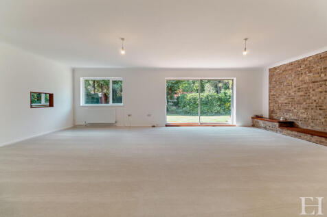8658771-interiorW...