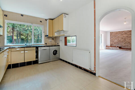 8658771-interiorW...