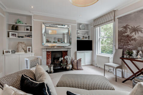 8657811-interior2...