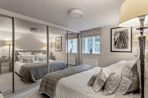 8657811-interior1...