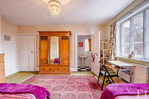 8658770-interiorW...