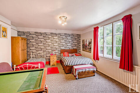 8658770-interiorW...