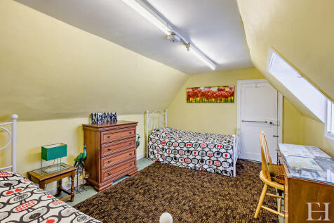8658770-interiorW...