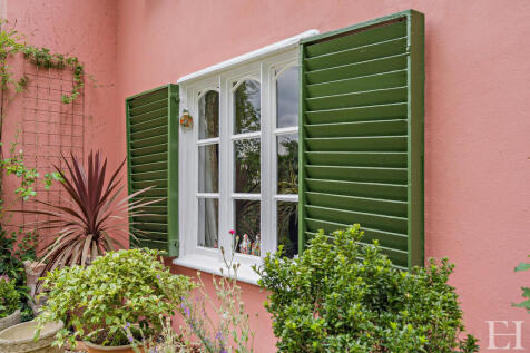 8658770-exteriorW...