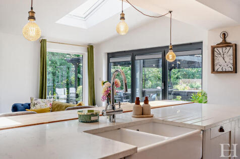 8659147-interiorW...