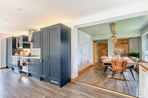 8659147-interiorW...