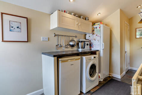8658493-interiorW...