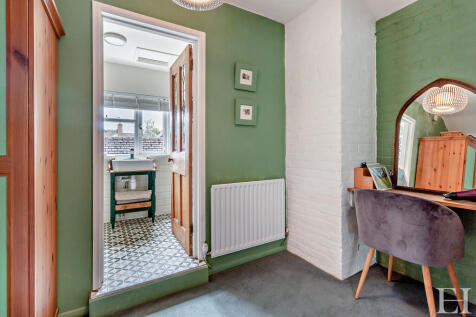 8658492-interiorW...