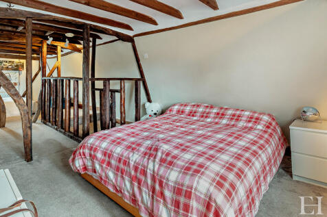 8658492-interiorW...