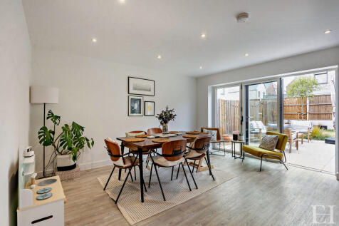 8660161-interiorW...