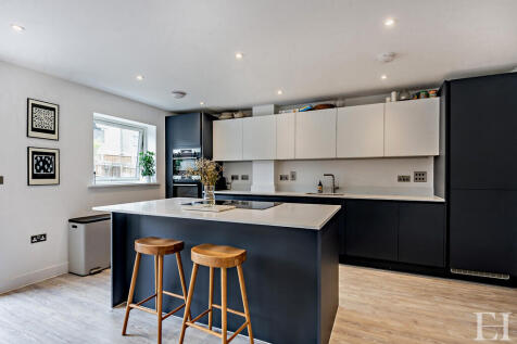 8660161-interiorW...