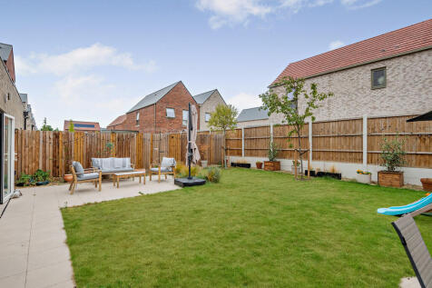 8660161-exterior0...