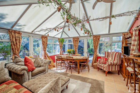 8663375-interiorW...