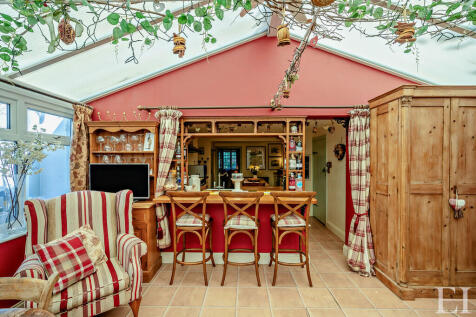 8663375-interiorW...