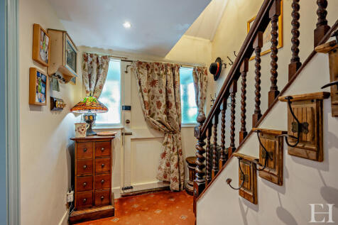 8663375-interiorW...