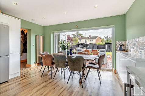 8660207-interiorW...