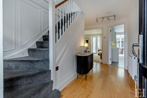 8656154-interiorW...