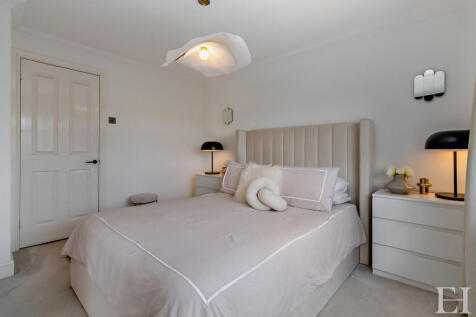 8656154-interiorW...