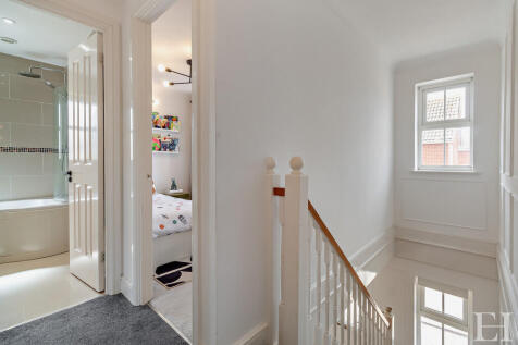 8656154-interiorW...
