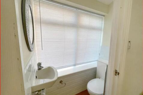 Lrg_Bathroom