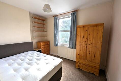 5 double bedroom
