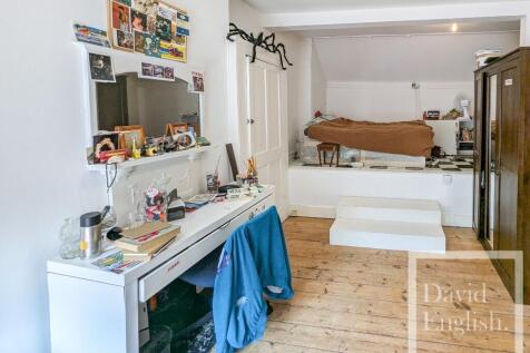 Five double bedroom
