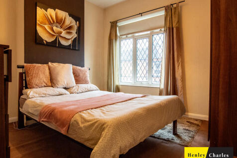 29 grav bedroom